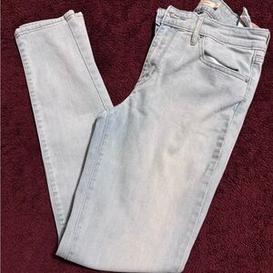 Light blue Women Levi’s jeans.